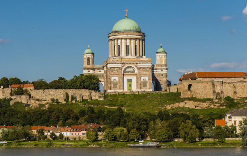 Sipolo-Hegy, Hungary